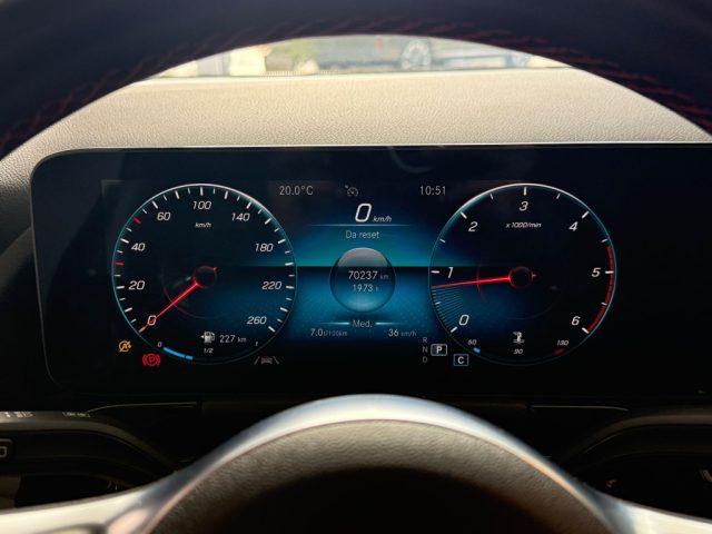 MERCEDES-BENZ GLA 200 200 d AMG/Premium 4Matic