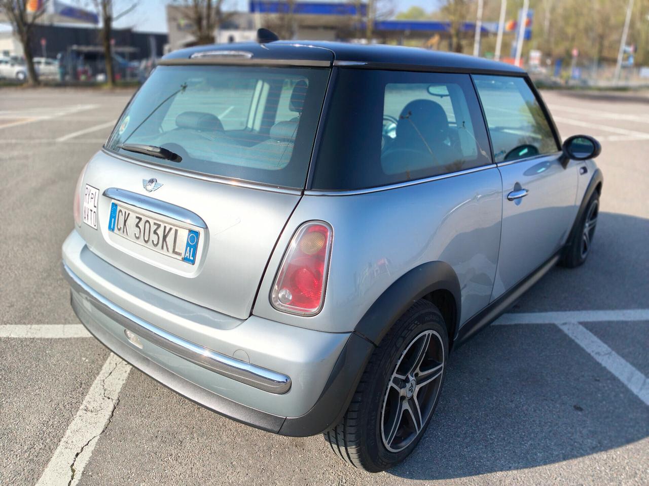 Mini 1.4 tdi One D de luxe
