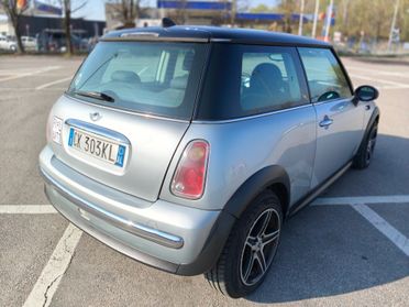Mini 1.4 tdi One D de luxe