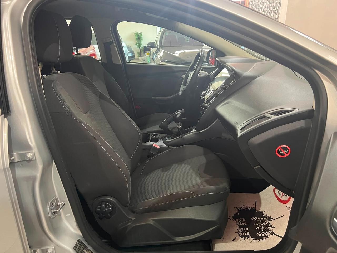 Ford Focus 1.6 116 CV - TITANIUM - 2014