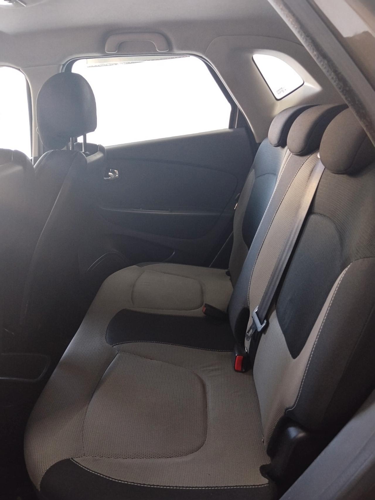Renault Captur 1.5 diesel 2017 CON GARANZIA