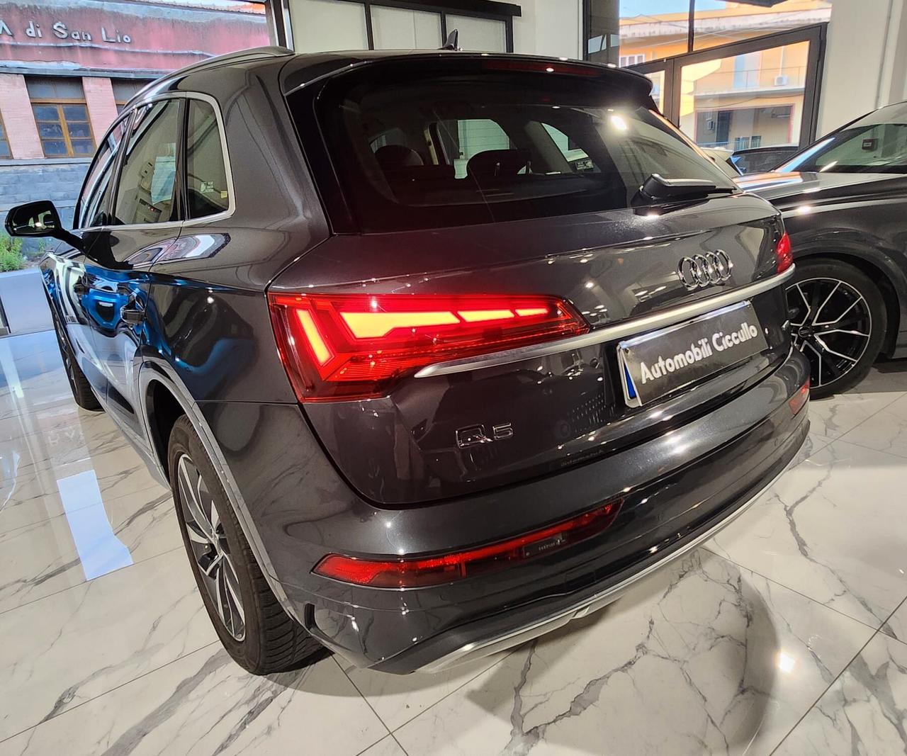 Audi Q5 40 TDI 204 CV quattro S tronic line plus