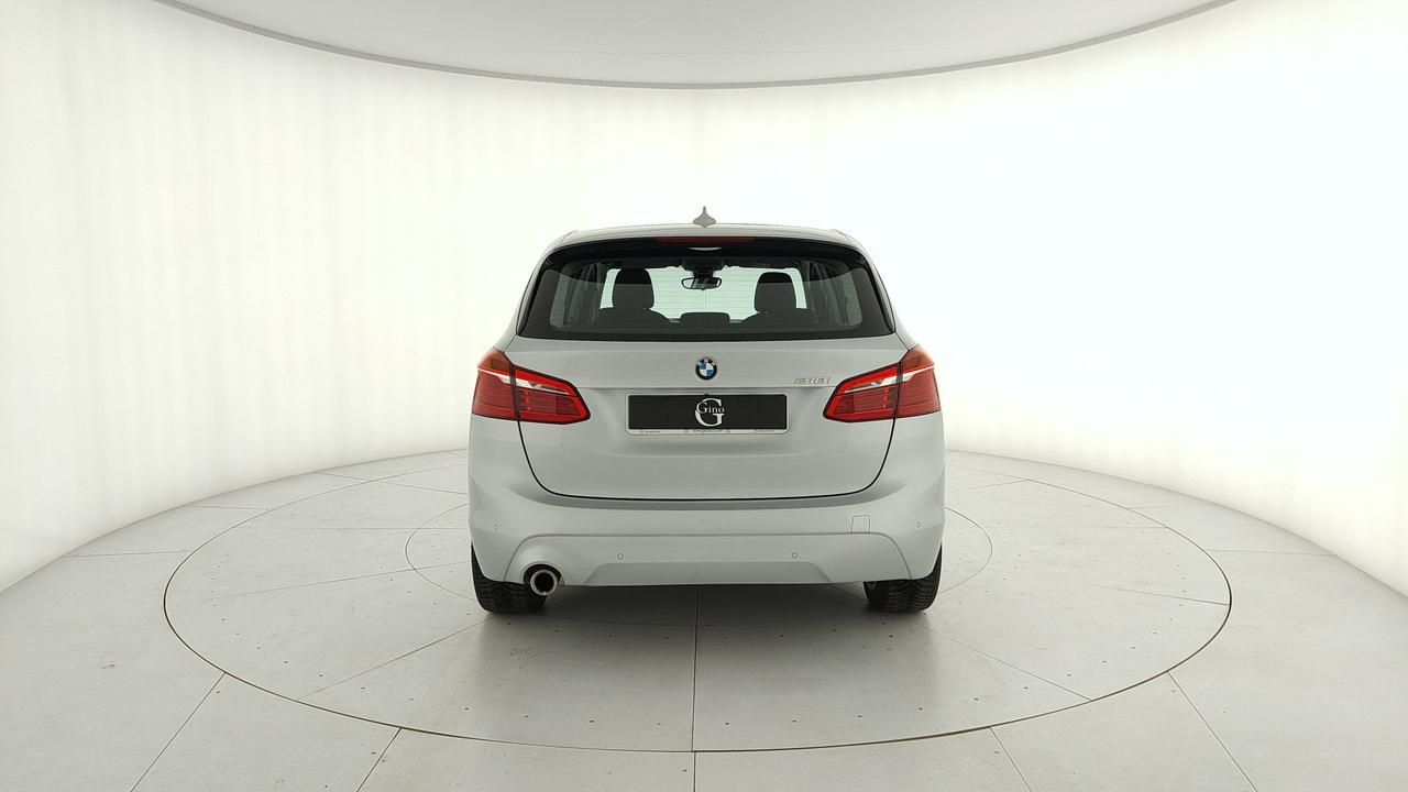 BMW 218i Active Tourer Advantag