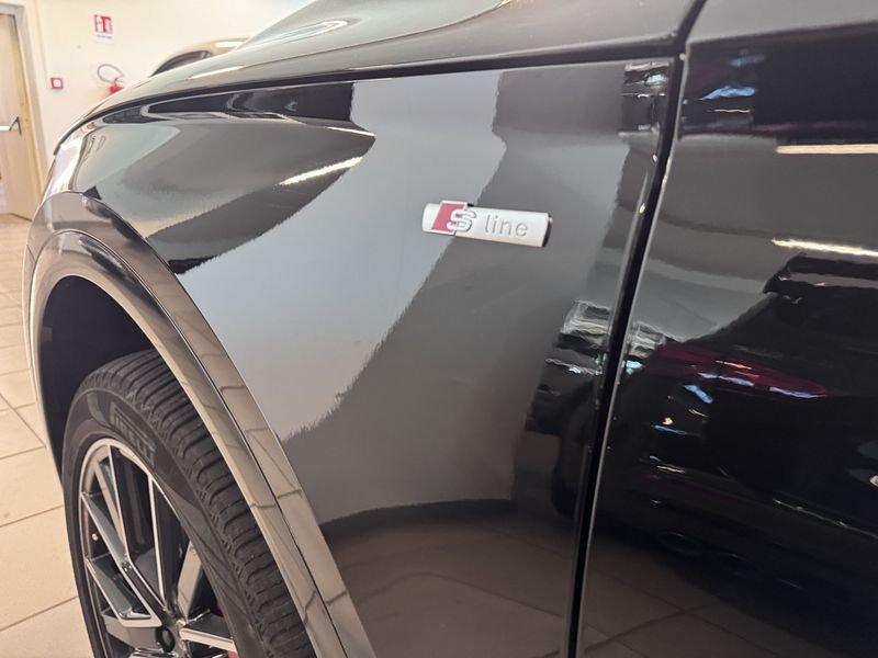 Audi Q5 Q5 40 2.0 tdi mhev 12V S line quattro s-tronic