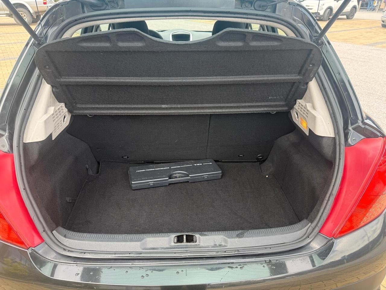 Peugeot 207 1.4 HDi 70CV 5p. X Line