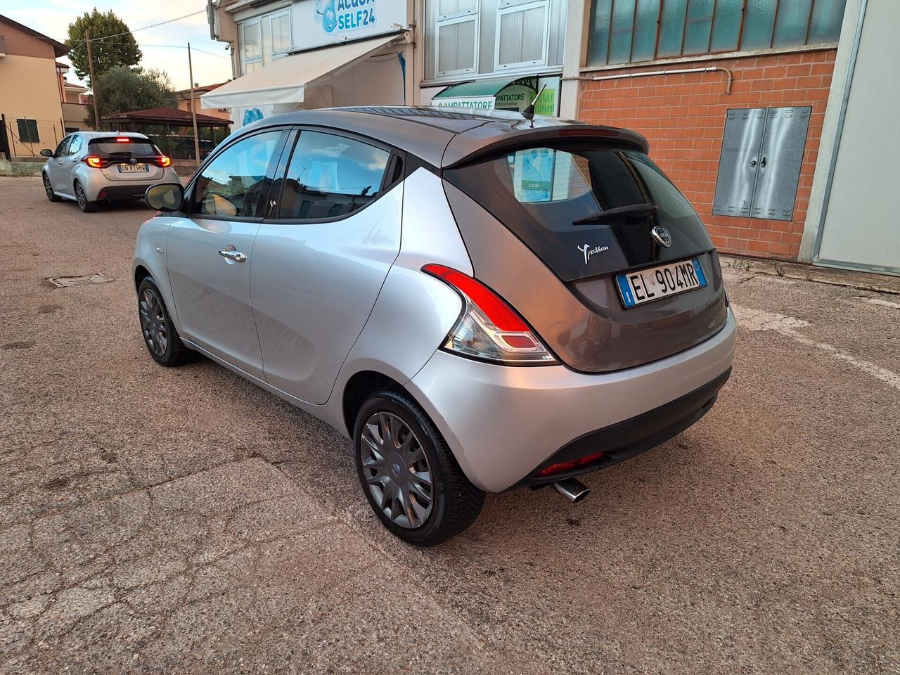 Lancia Ypsilon 1.3 MJT 16V 95 CV 5 porte S&S Platinum NEOPATENTATI CATTENA NUOVA E5B