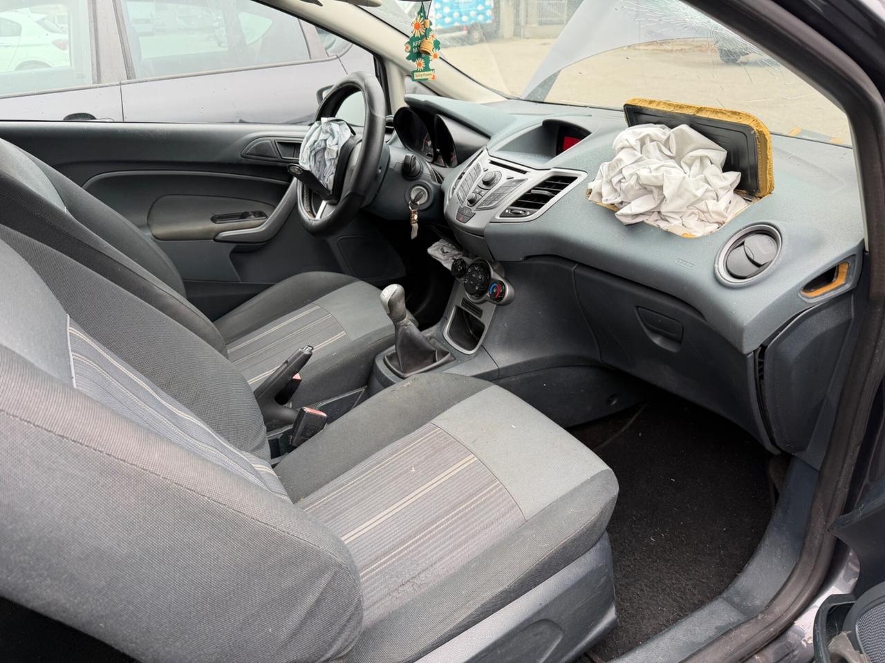 Ford Fiesta 1.2 benzina euro5a 82CV incidentato