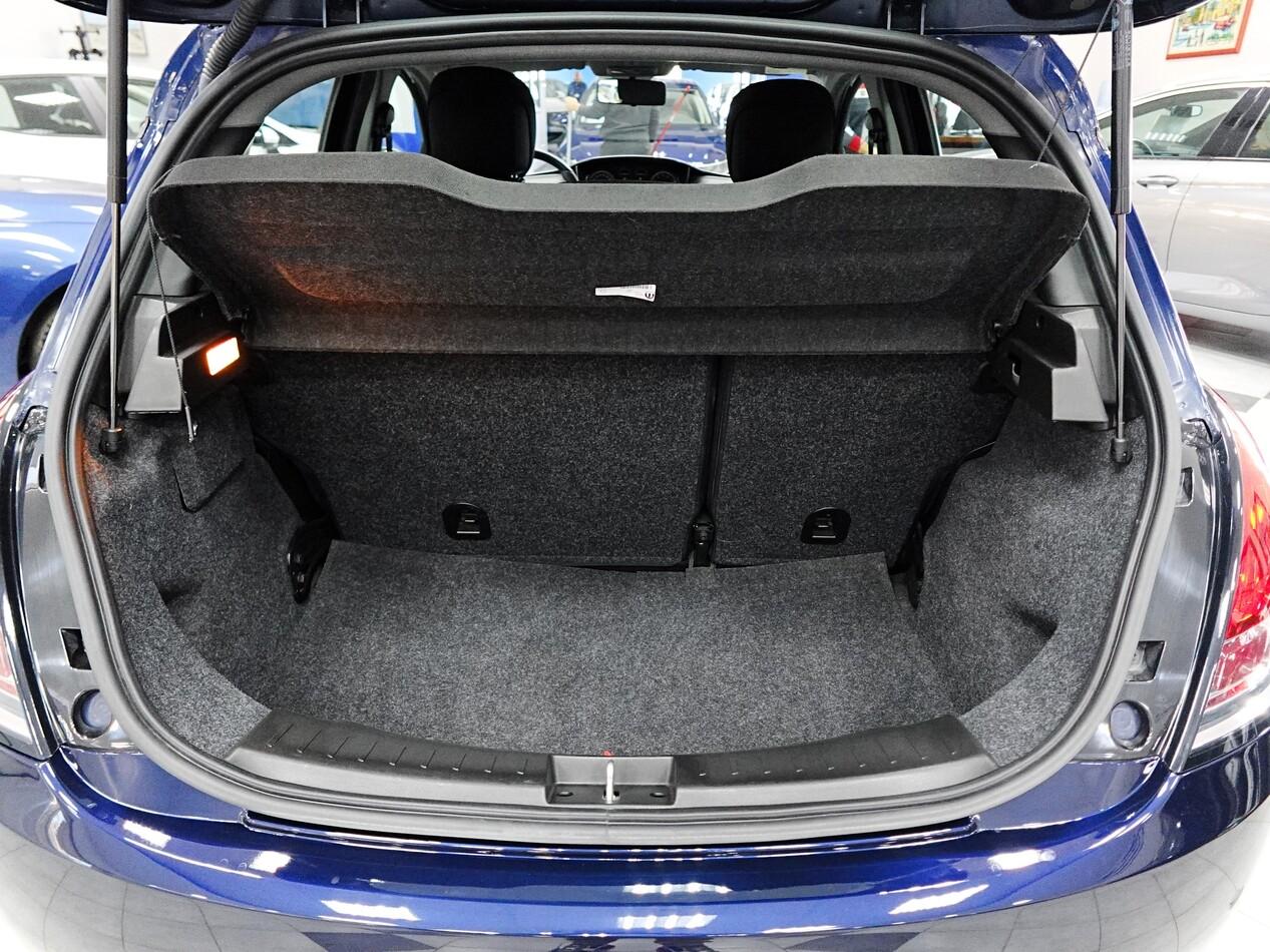 Lancia Ypsilon III 1.0 FIREFLY HYBRID 70 CV GOLD