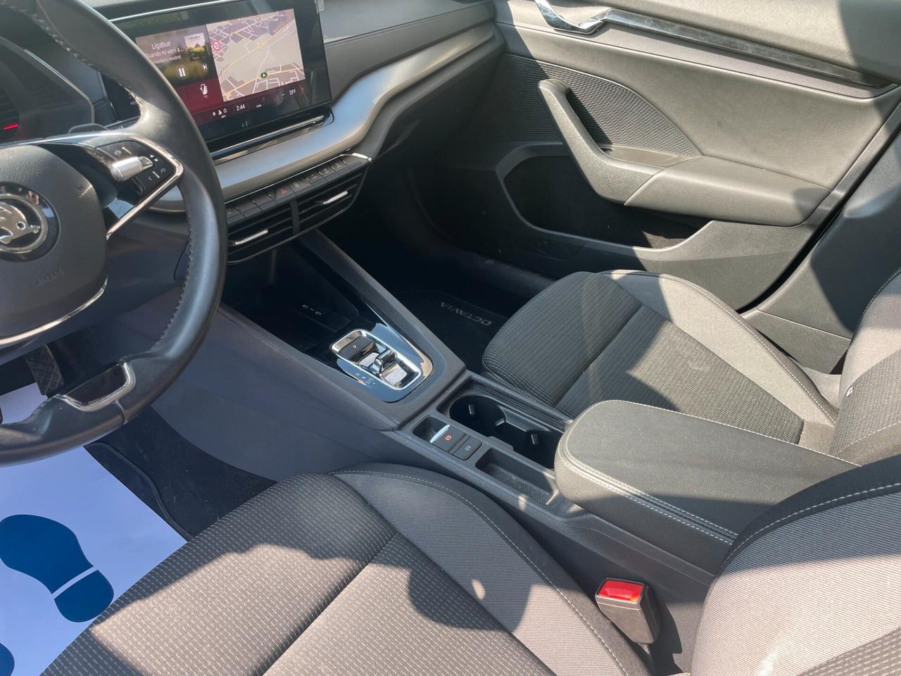 Skoda Octavia 2.0 TDI EVO SCR 150 CV DSG Wagon Executive