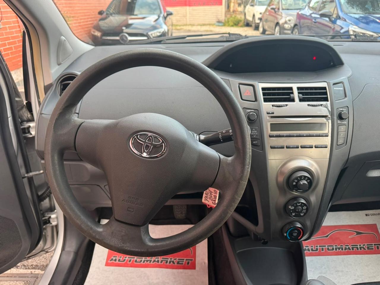 Toyota Yaris 1.0 69CV