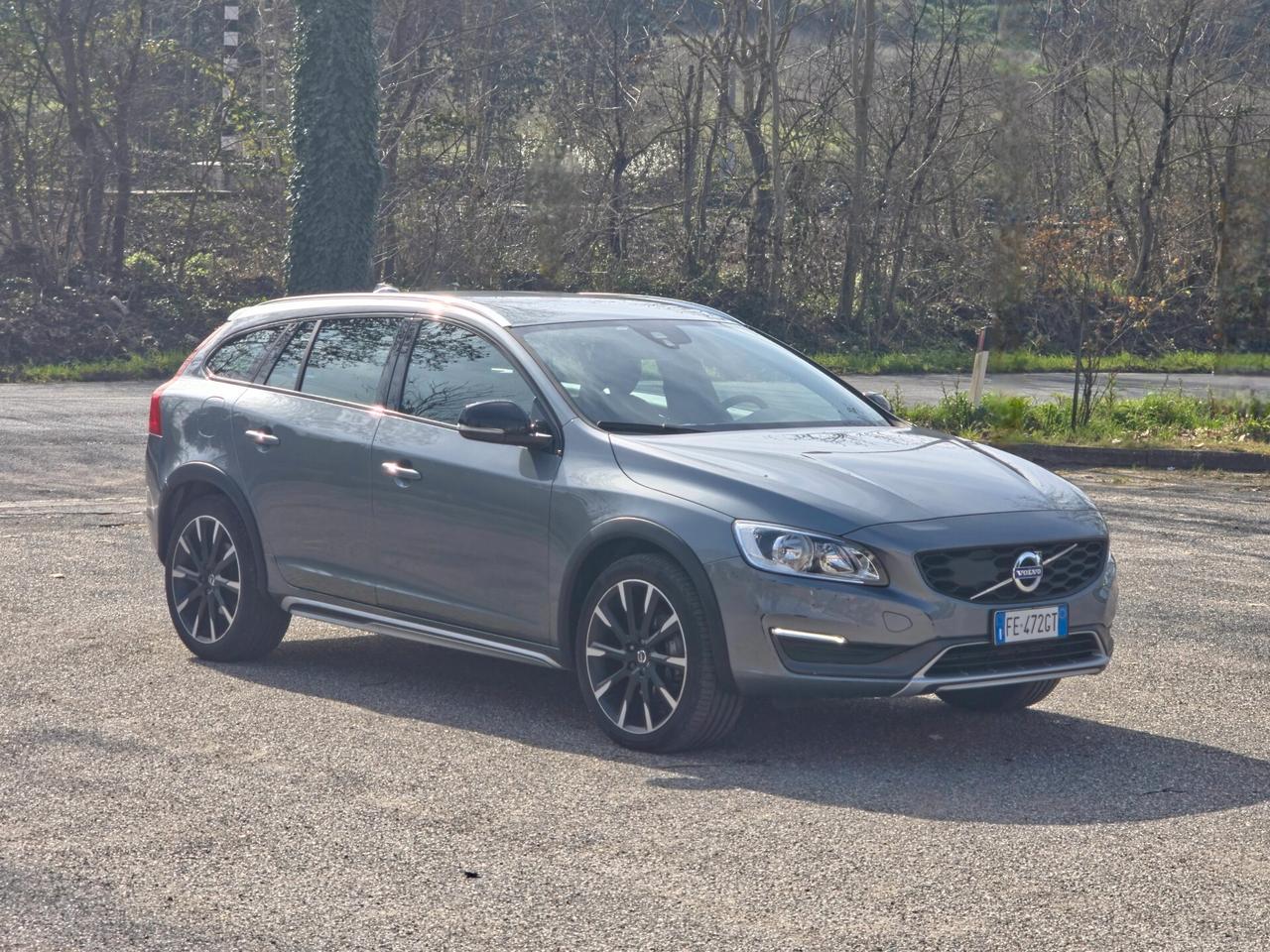 Volvo V60 Cross Country CV-150 D3 Geartronic Summum 2016-E6 Automatico
