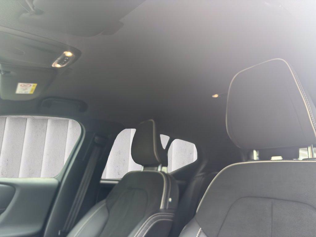 VOLVO XC40 1.5 t3 R-design 163cv auto my21 del 2020