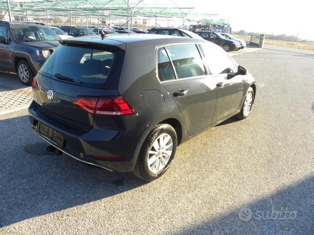 VOLKSWAGEN Golf 1.0 TSI 85 CV 5p. Limited / OK N