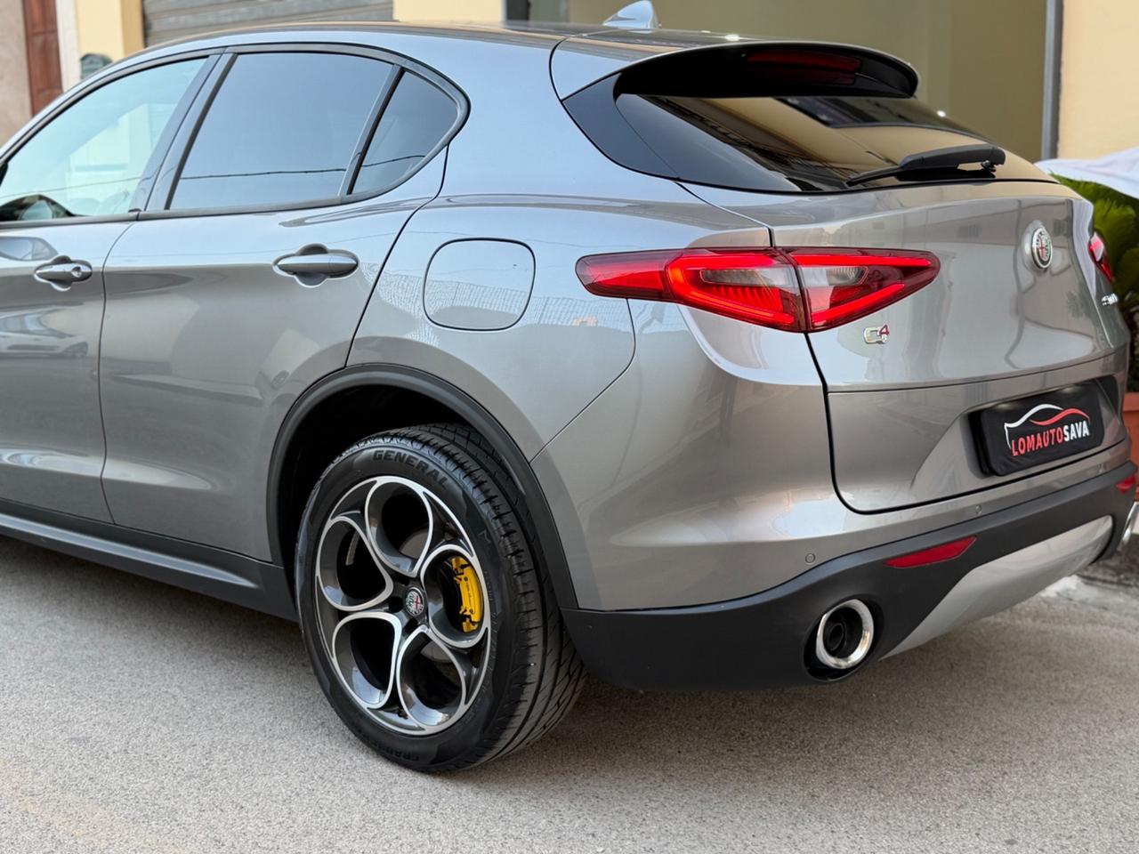 Alfa Romeo Stelvio 2.2 Turbodiesel 190 CV AT8 Q4 Sport-Tech CERCHIO 20’