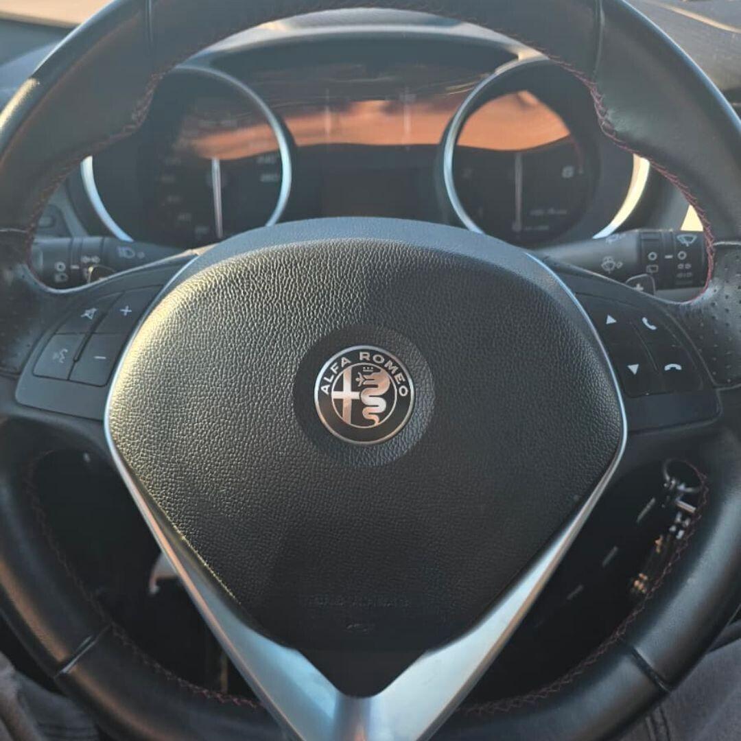 Alfa Romeo Giulietta Sport **CAMBIO AUTOMATICO**