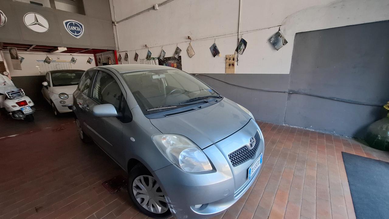Toyota Yaris 1.3 3 porte