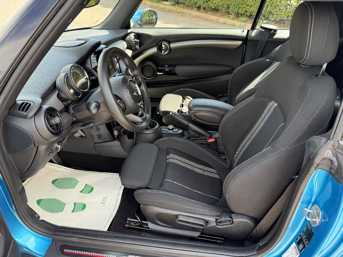 Mini Cooper 1500 D Cabrio;