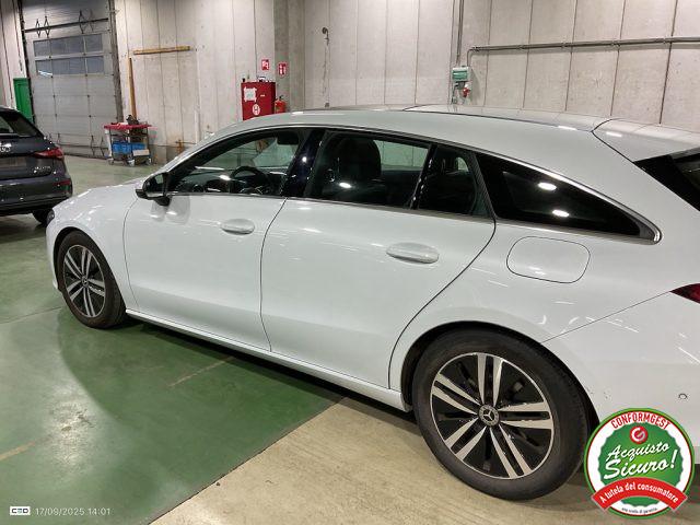 MERCEDES-BENZ CLA 180 d Aut. Shooting Brake *LED*TETTO*PELLE