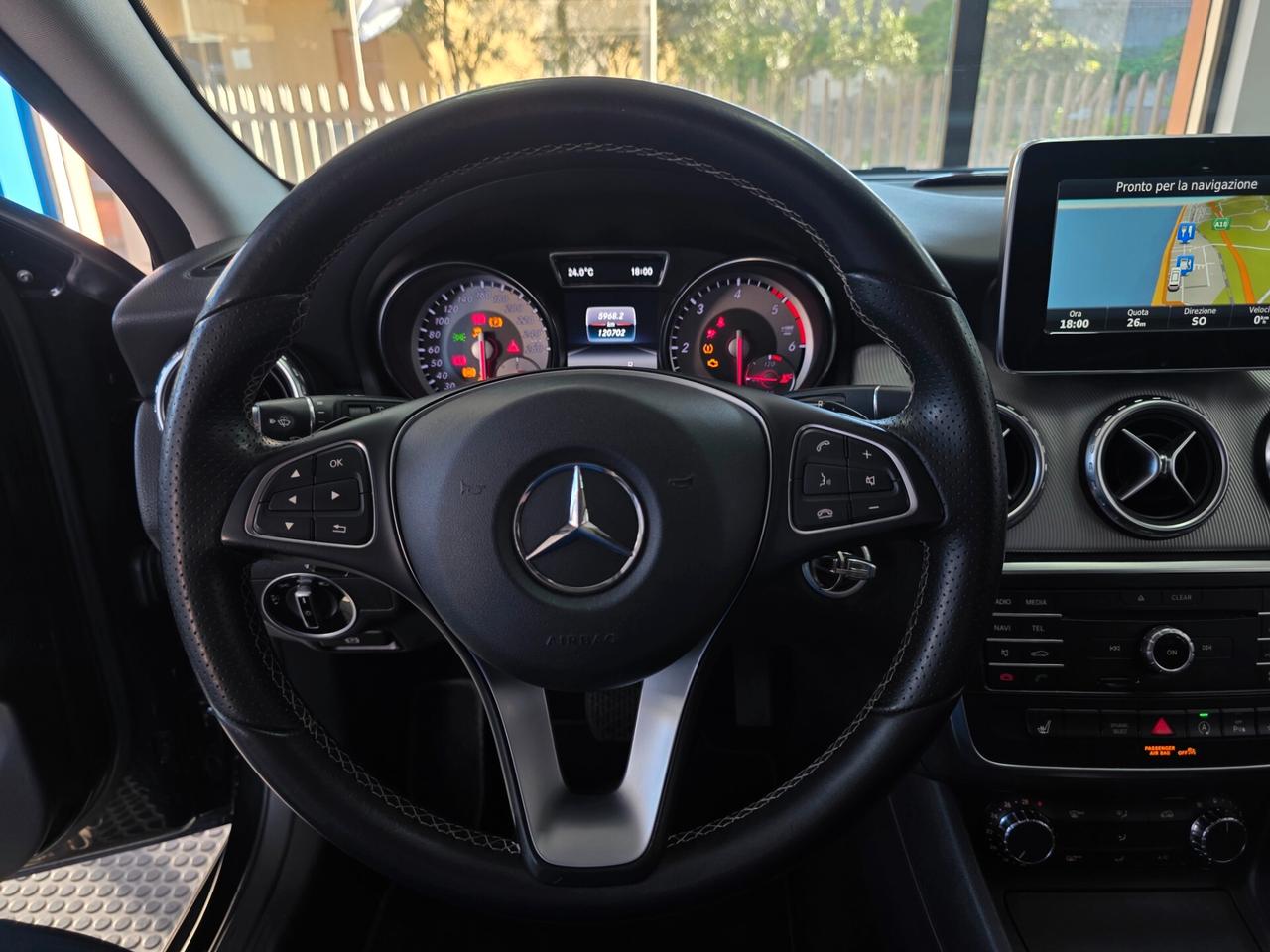 Mercedes-benz GLA 200 d Sport