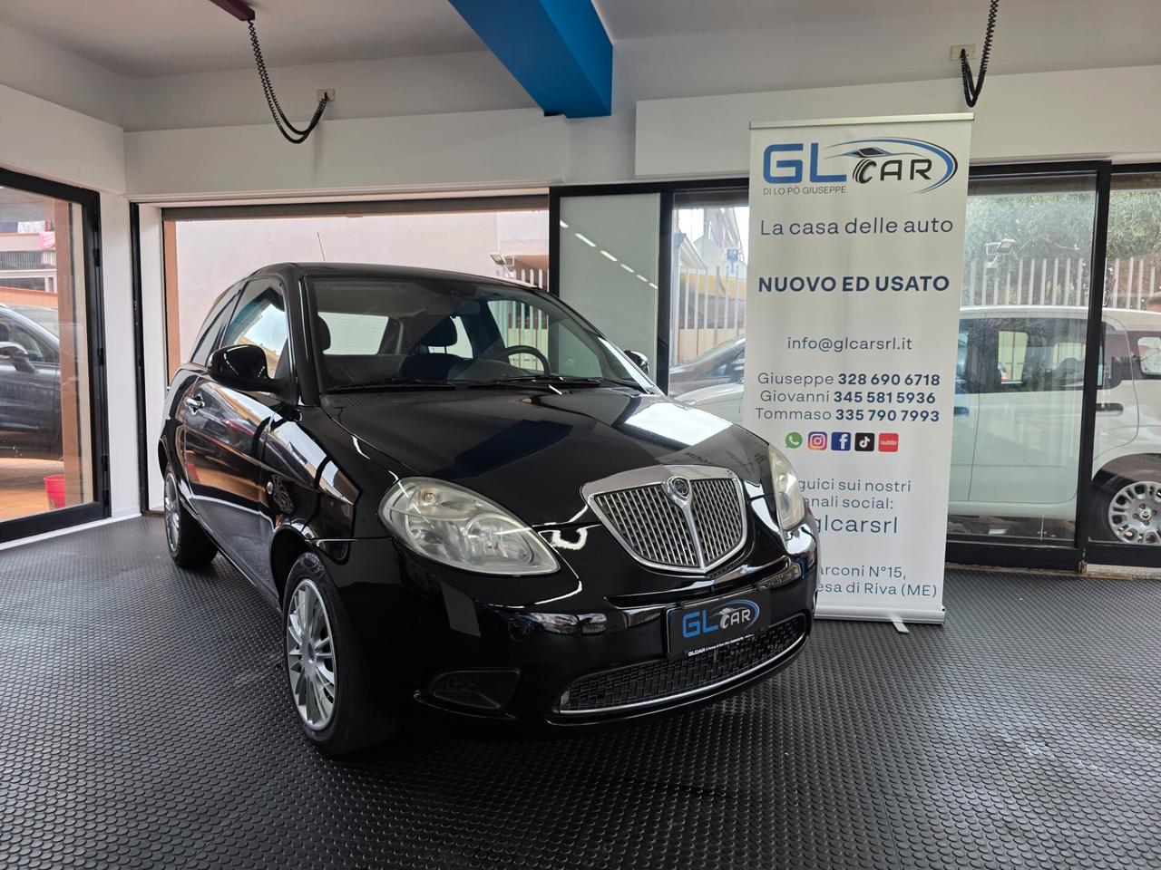 Lancia Ypsilon 1.3mjt 75cv 2011 99000KM UNICOPRIETARIO