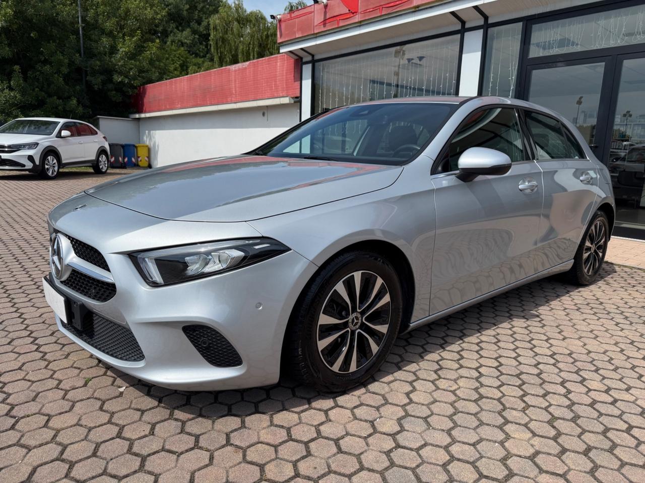 Mercedes-benz A 180 A 180 d Automatic Business Extra