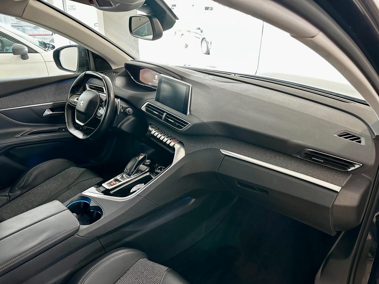 Peugeot 3008 BlueHDi 120 cv Allure