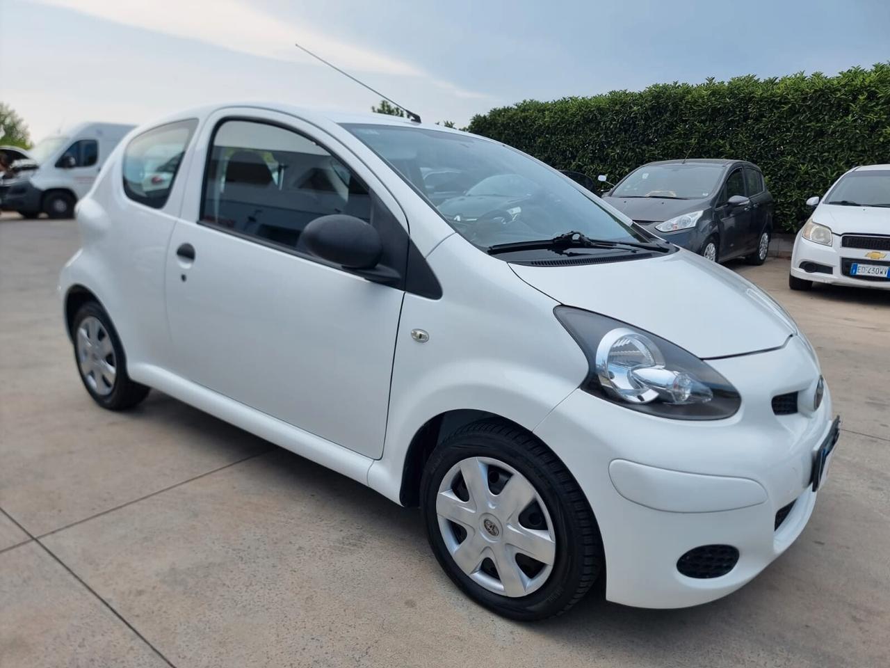Toyota Aygo 1.0 12V VVT-i 3 porte Now