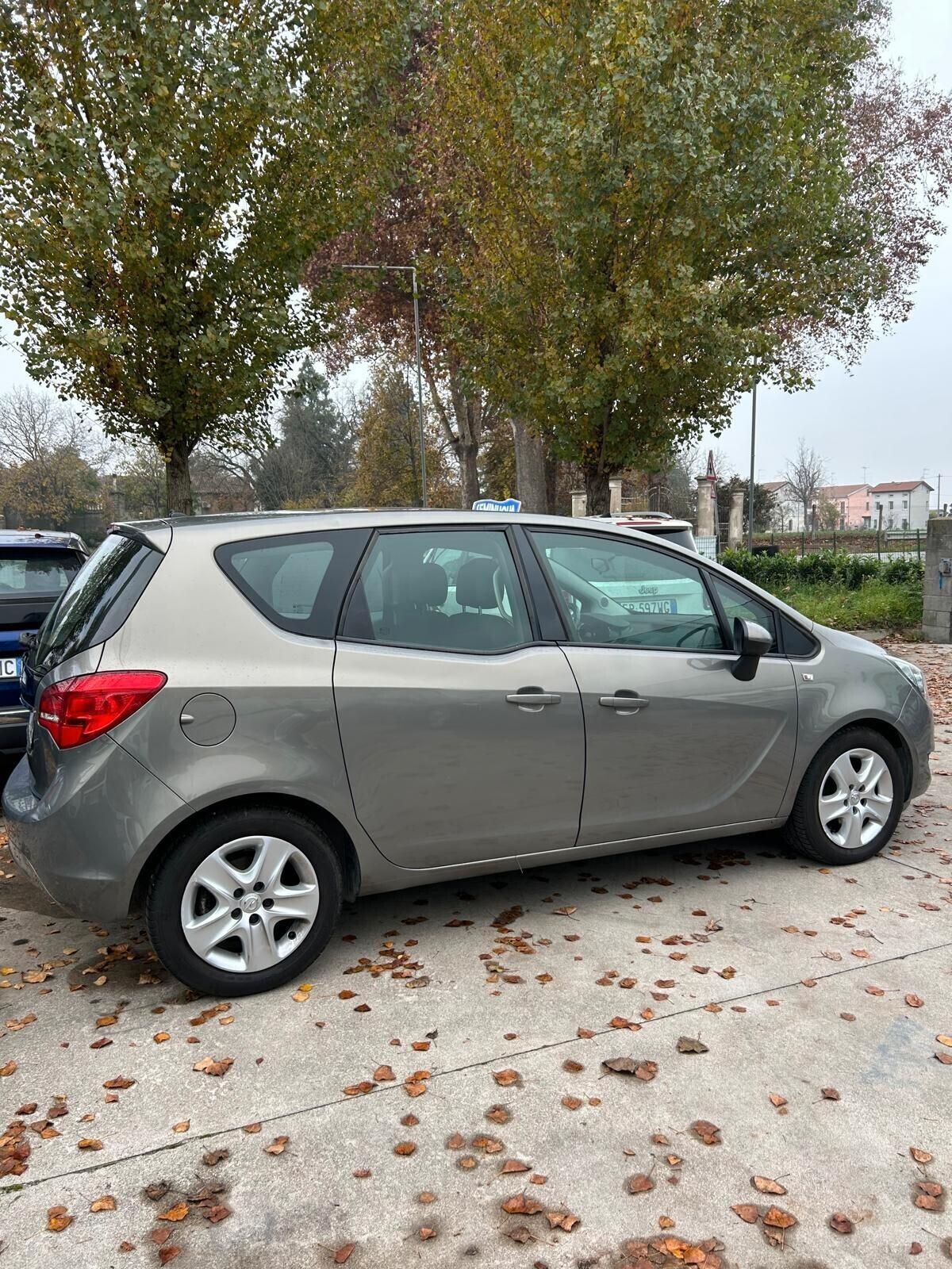 Opel Meriva 1.4 100CV Cosmo ok neo patentati