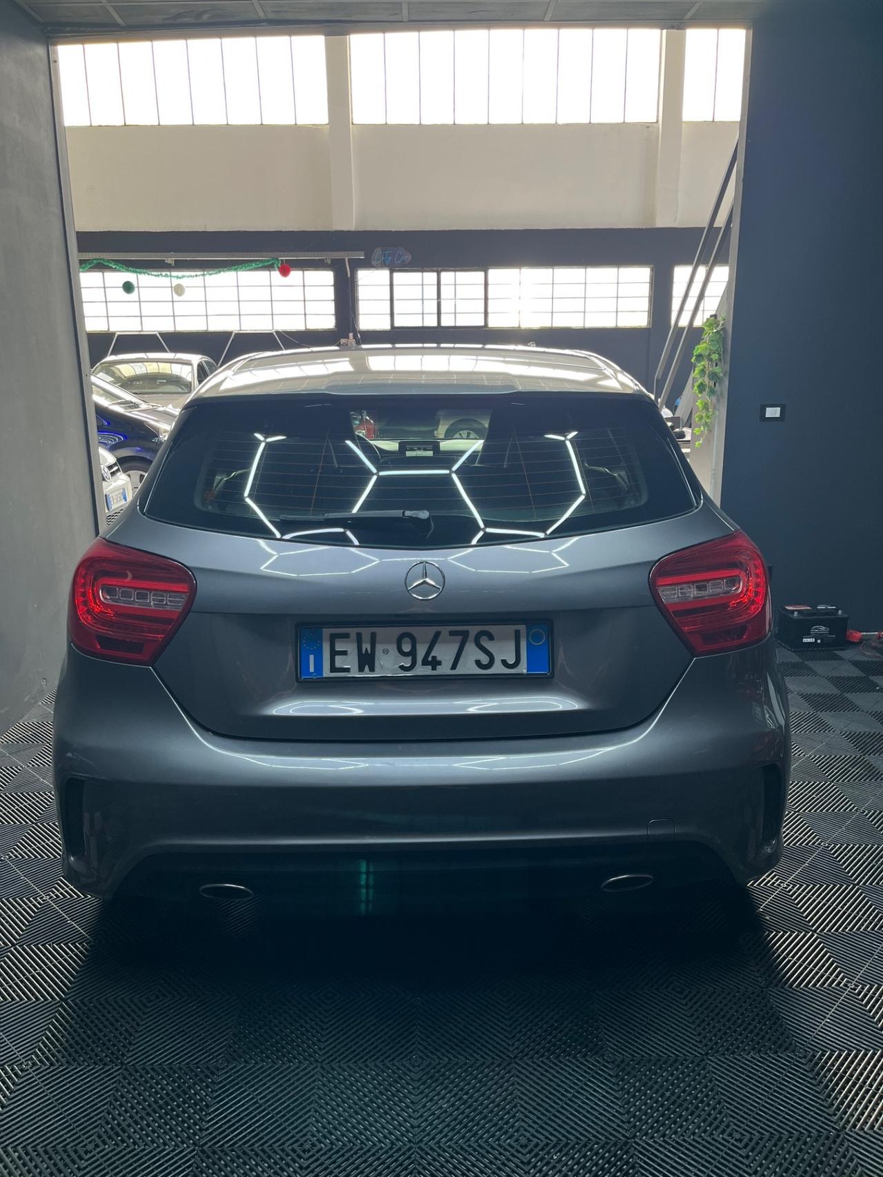 Mercedes-Benz Classe A 180 d (2014) – Stile Premium e Consumi da Primato!