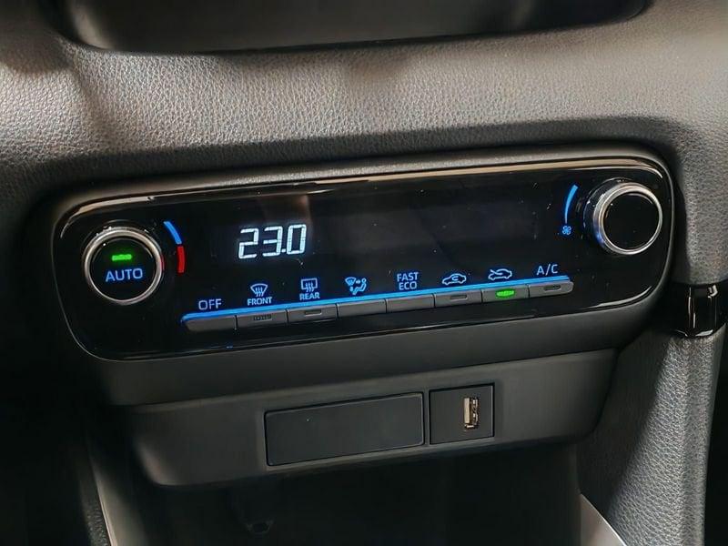 Toyota Yaris Yaris 1.5 Full Hybrid 5p Active