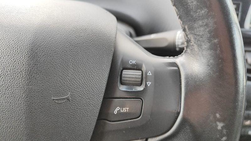 Peugeot 2008 BlueHDi 100 Allure