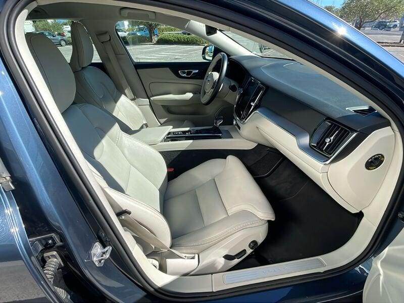 Volvo V60 Cross Country V60 Cross Country 2.0 d4 Business Pro awd auto my21