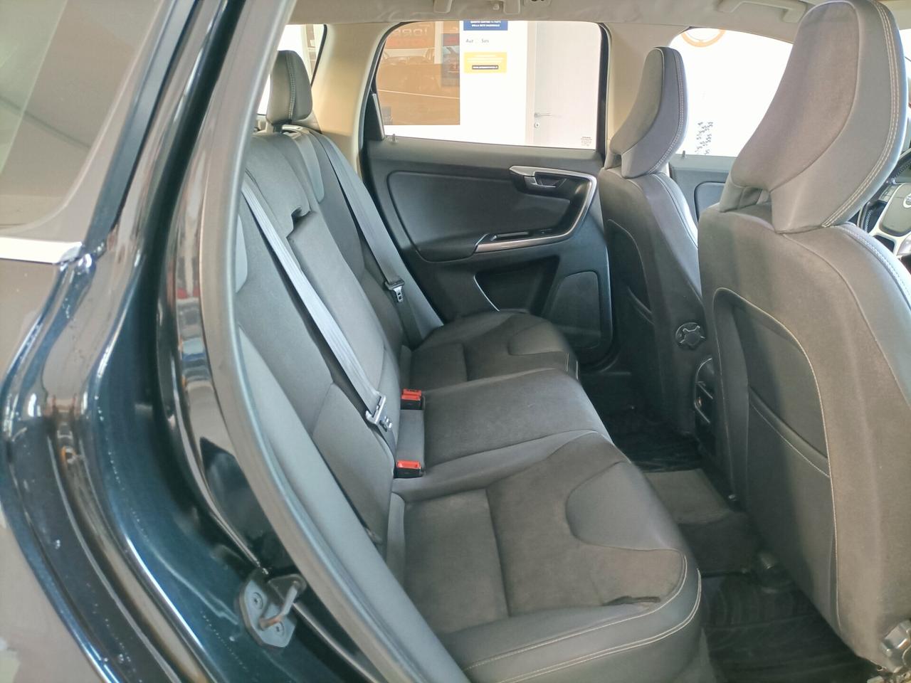 Volvo XC 60 D4 AWD CV 163 Geartronic Summum 06/2012