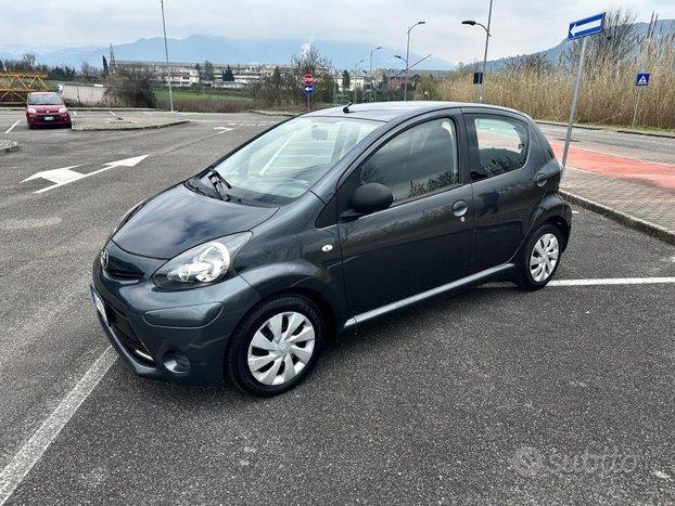 TOYOTA AYGO - 5 PORTE - PERFETTA PER NEOPATENTATI