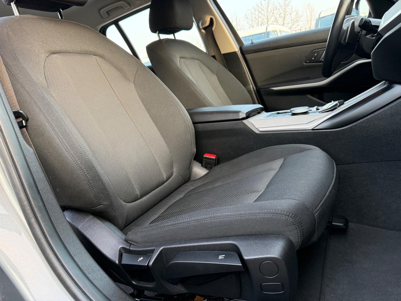 Bmw 316d My23 48V Automatica Touring Advantage 2.0