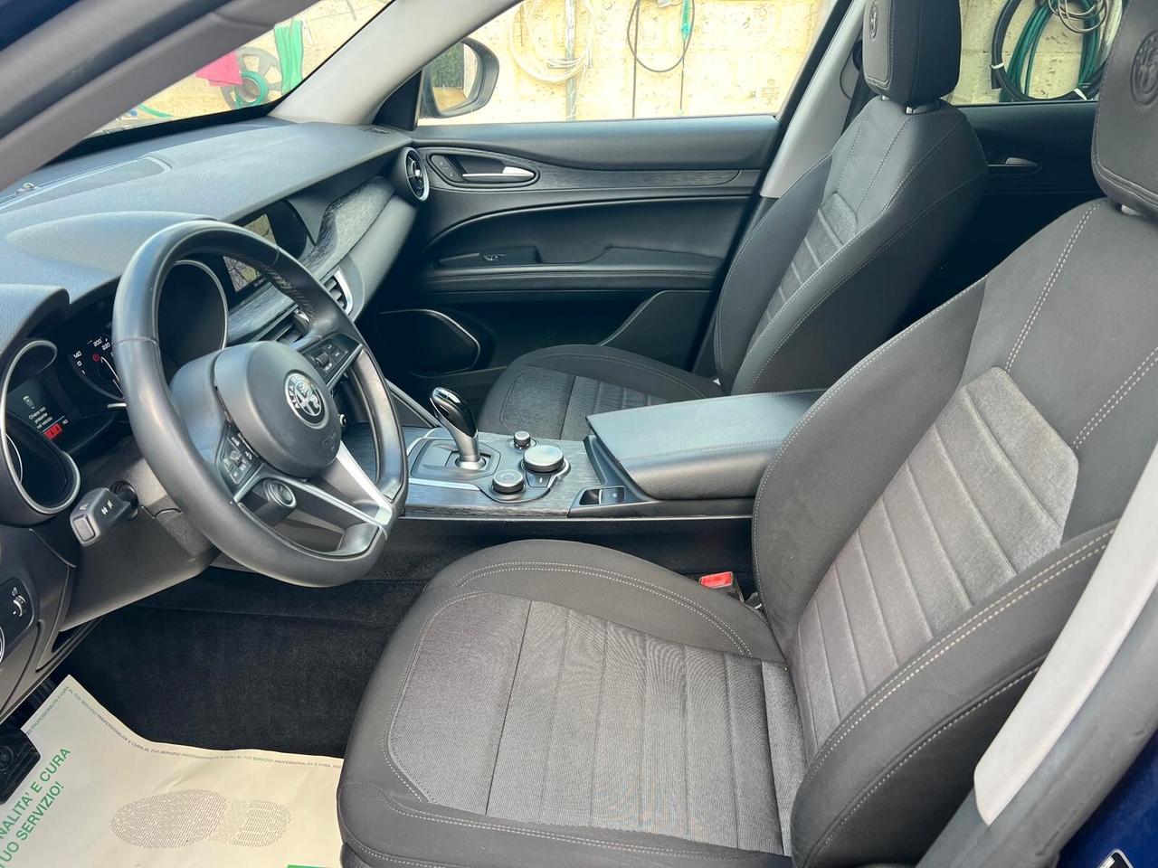 Alfa Stelvio 190 CV Q4 TETTO PANORAMICO APRIBILE