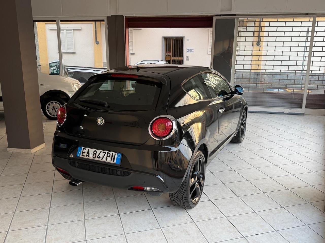 Alfa Romeo MiTo 1.4 105 CV M.air S&S Distinctive Sport Pack