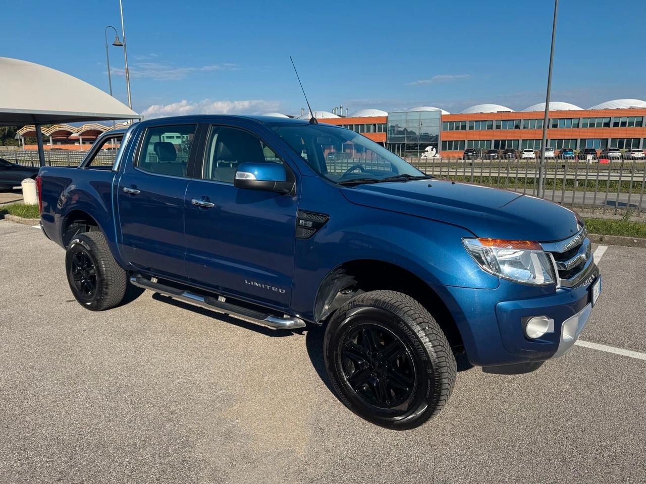 Ford Ranger Limited Dop.Cab. 3.2 TDCi 200CV Manuale