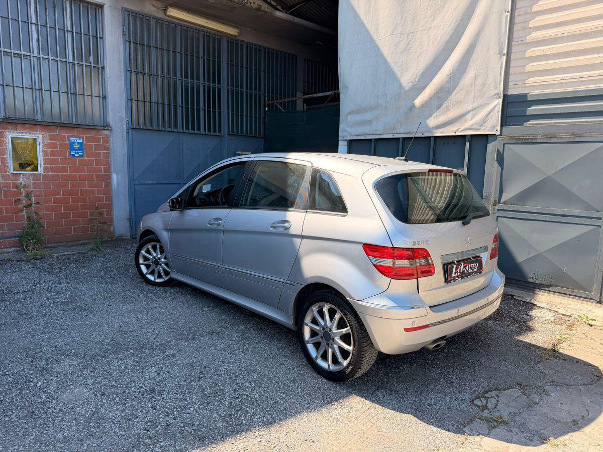 MERCEDES - Classe B - 200 CDI Chrome