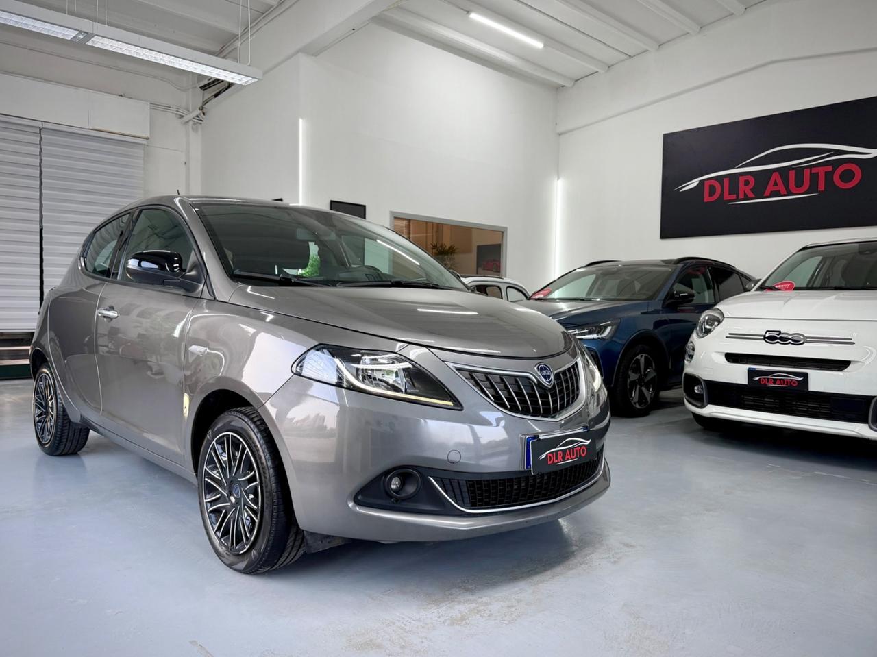 Lancia Ypsilon 1.0 FireFly 5 porte S&S Hybrid Gold