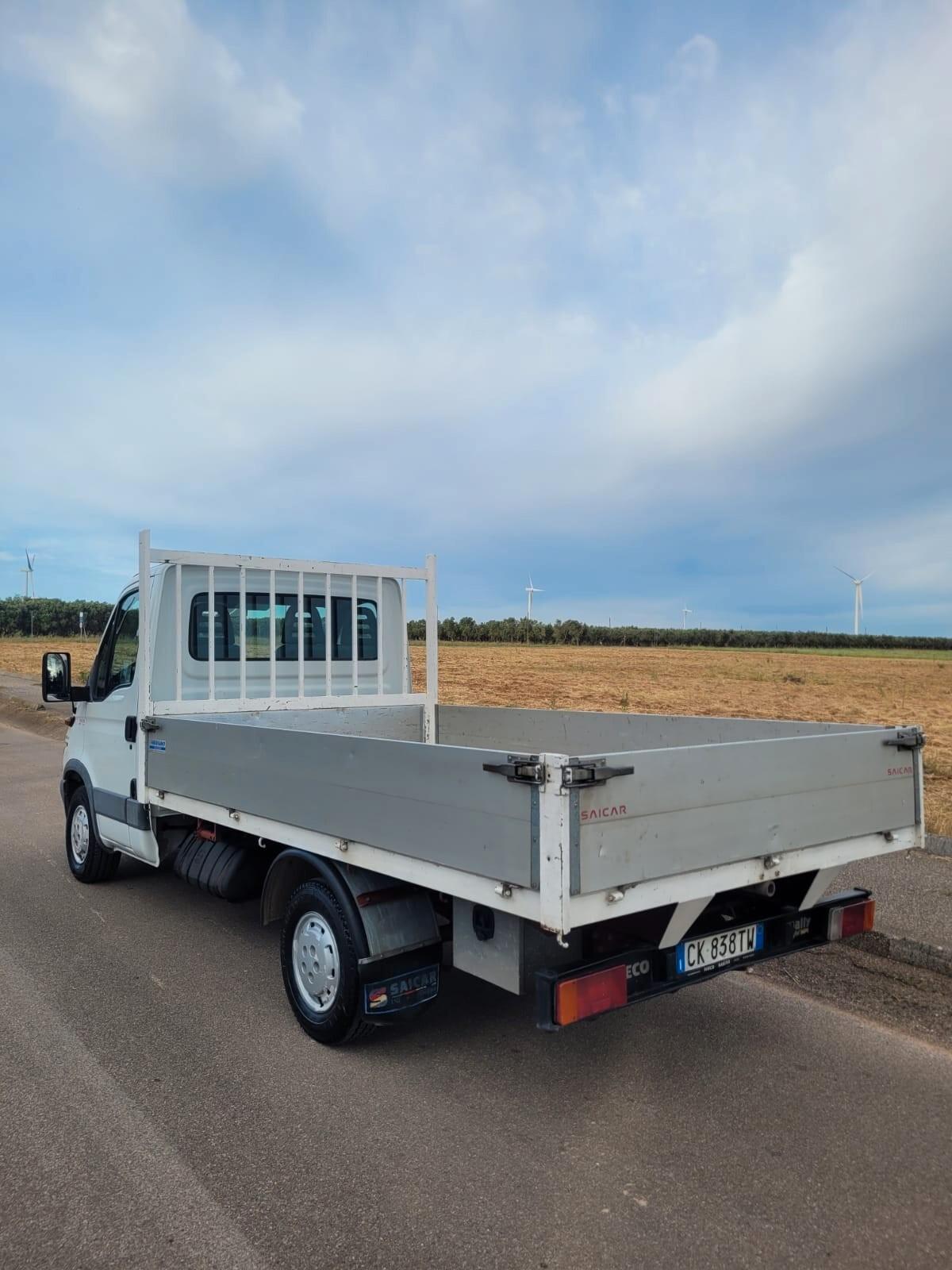 Iveco Daily 29L10 2.3 Hpi TDI PC Cassonato