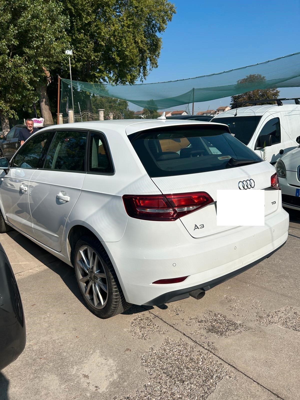 Audi A3 SPB 1.6 TDI Sport OK NEO PATENTATI