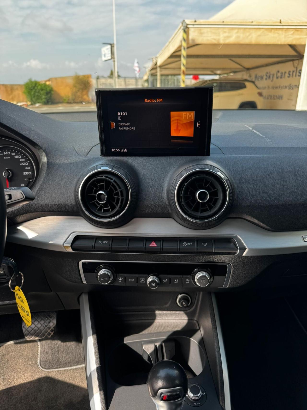 Audi Q2 30 TDI S tronic Identity Black