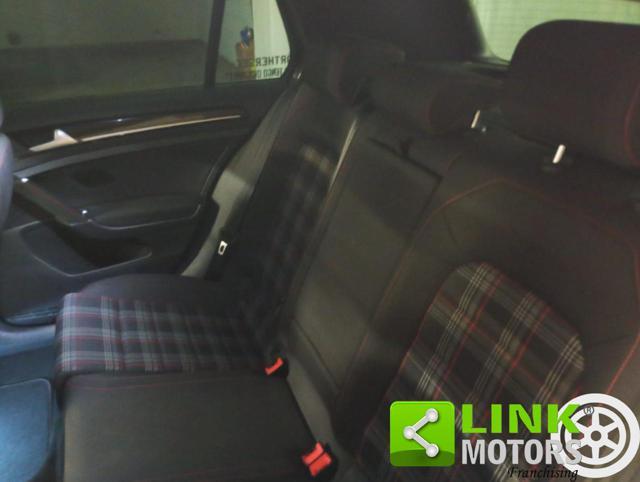 VOLKSWAGEN Golf GTI 2.0 TSI DSG 5p. BlueMotion Technology