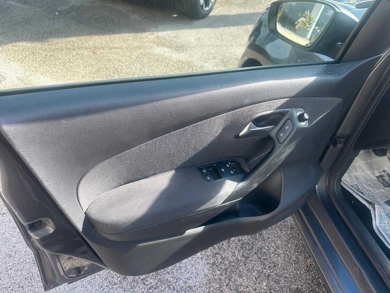 Volkswagen Polo 1.4 5 porte Highline NEOPATENTATI