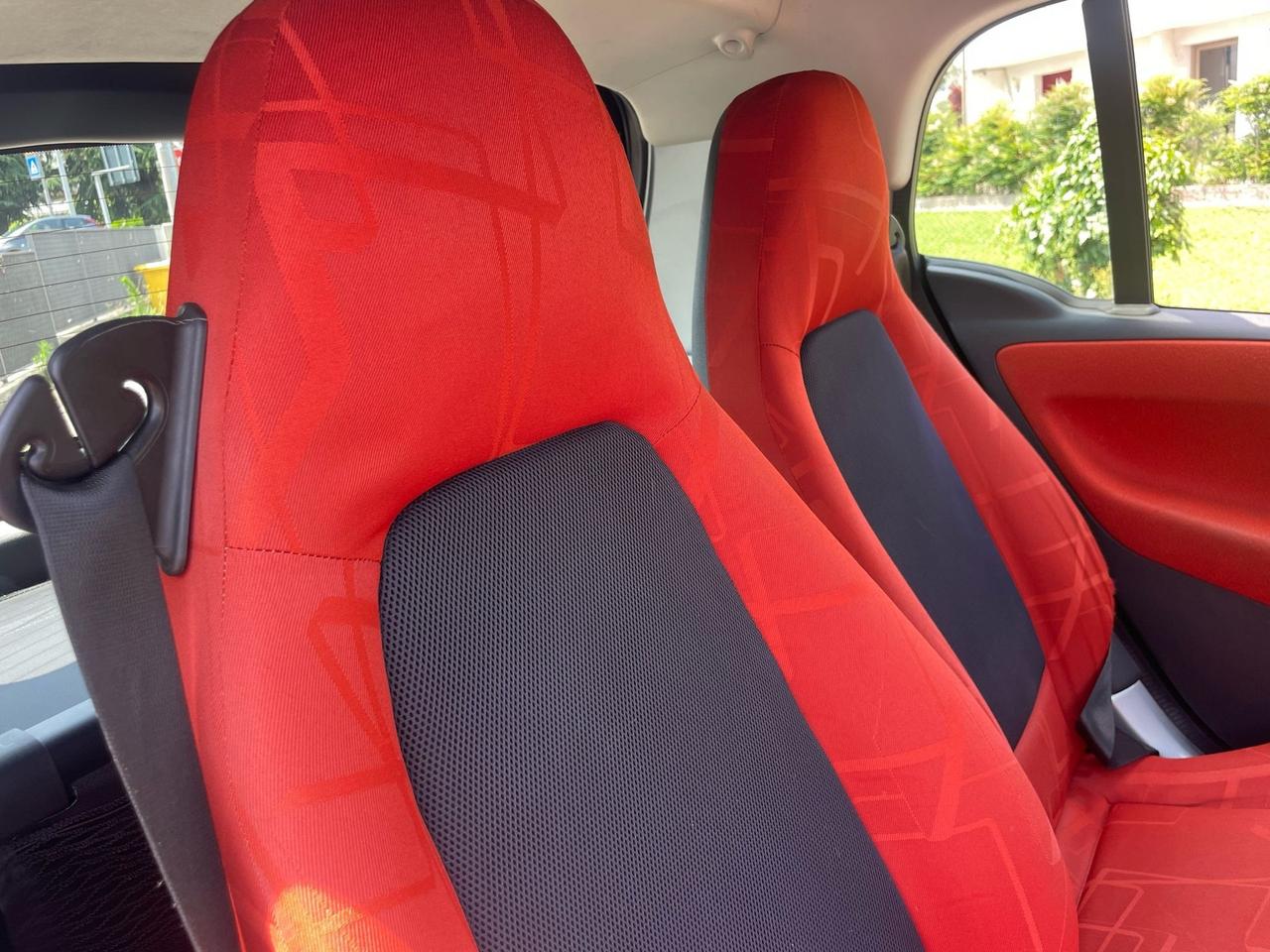 Smart ForTwo 1000 52 kW coupé limited two