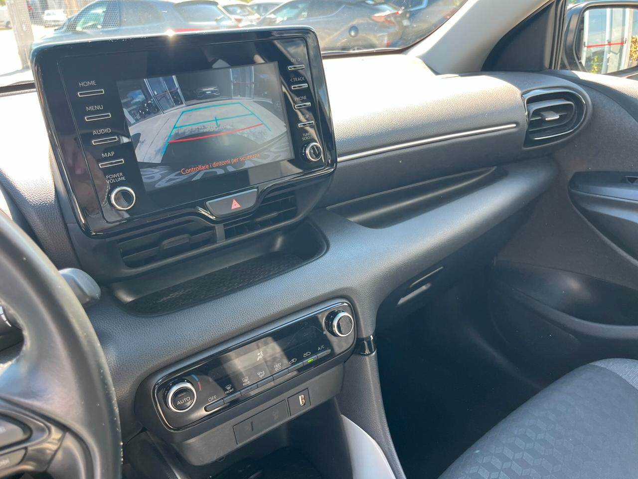 Toyota Yaris 1.5 Hybrid 5 porte Trend