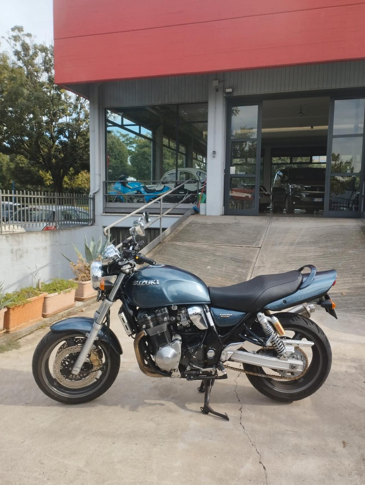 SUZUKI GSX 1200