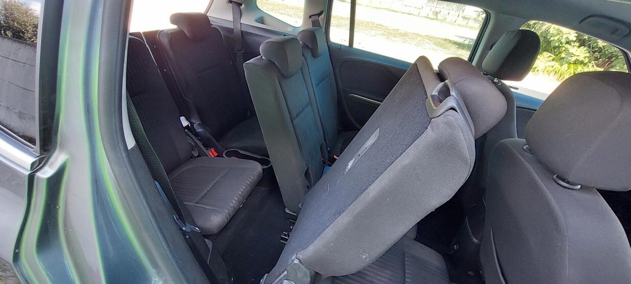 ZAFIRA 7 POSTI 1,6 METANO DI SERIE 150 CV TURBO, INNOVATION TELEFONO LEGA SENSORI FULL FULL