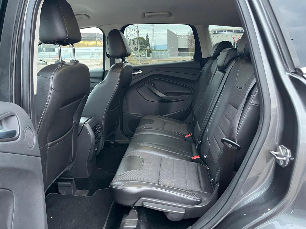 Ford Kuga 2.0 TDCI 150 CV S&S 4WD Titanium